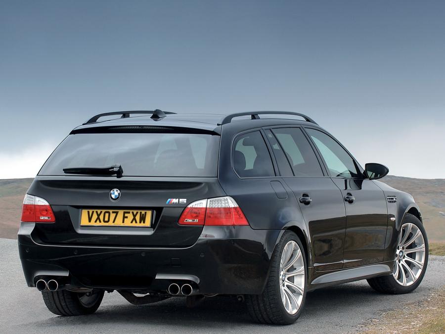  BMW M5 Touring 2007 года  (UK) (фото 2 из 8)